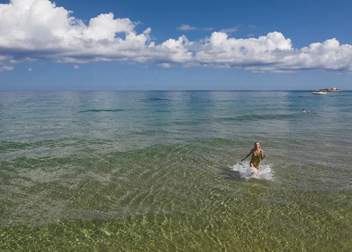 Akrogiali Beach Hotel Apartments