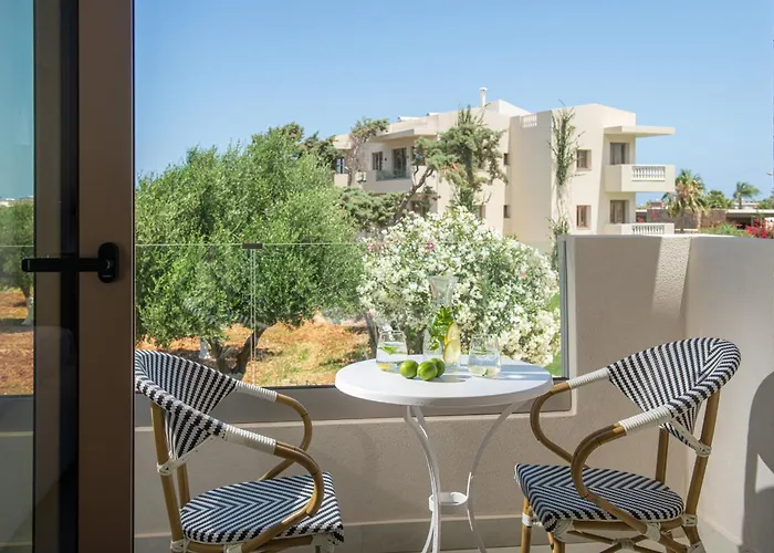 Parthenis Hotel & Suites